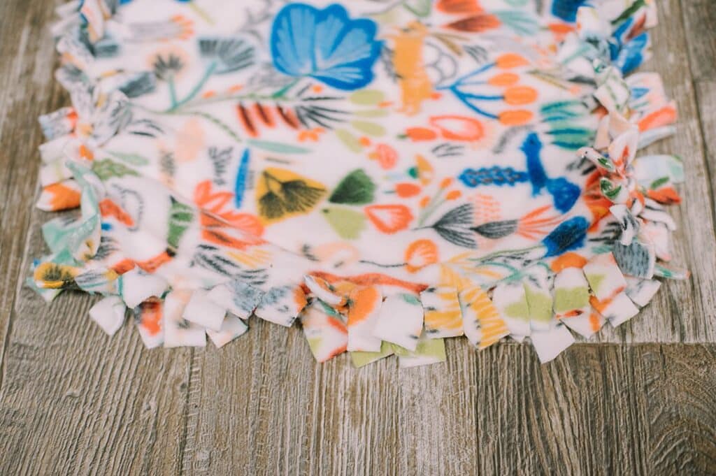 How to Make a Fleece Tie Pillowcase Easy No Sew Pillowcase