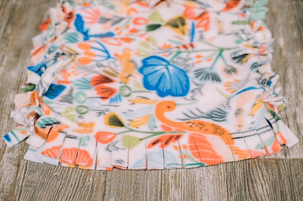 How to Make a Fleece Tie Pillowcase Easy No Sew Pillowcase