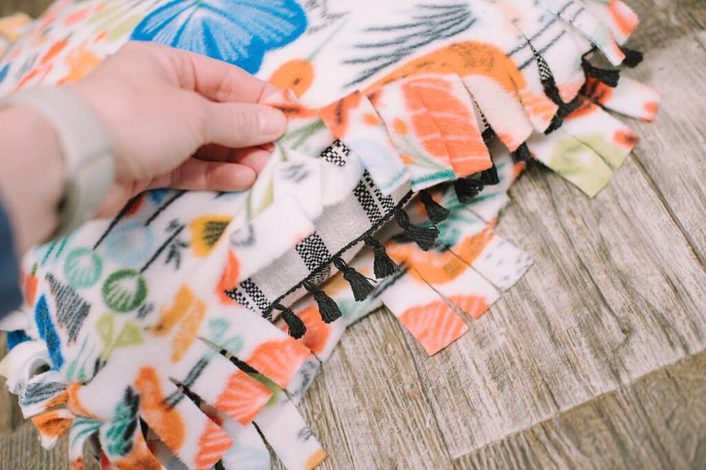 How to Make a Fleece Tie Pillowcase Easy No Sew Pillowcase