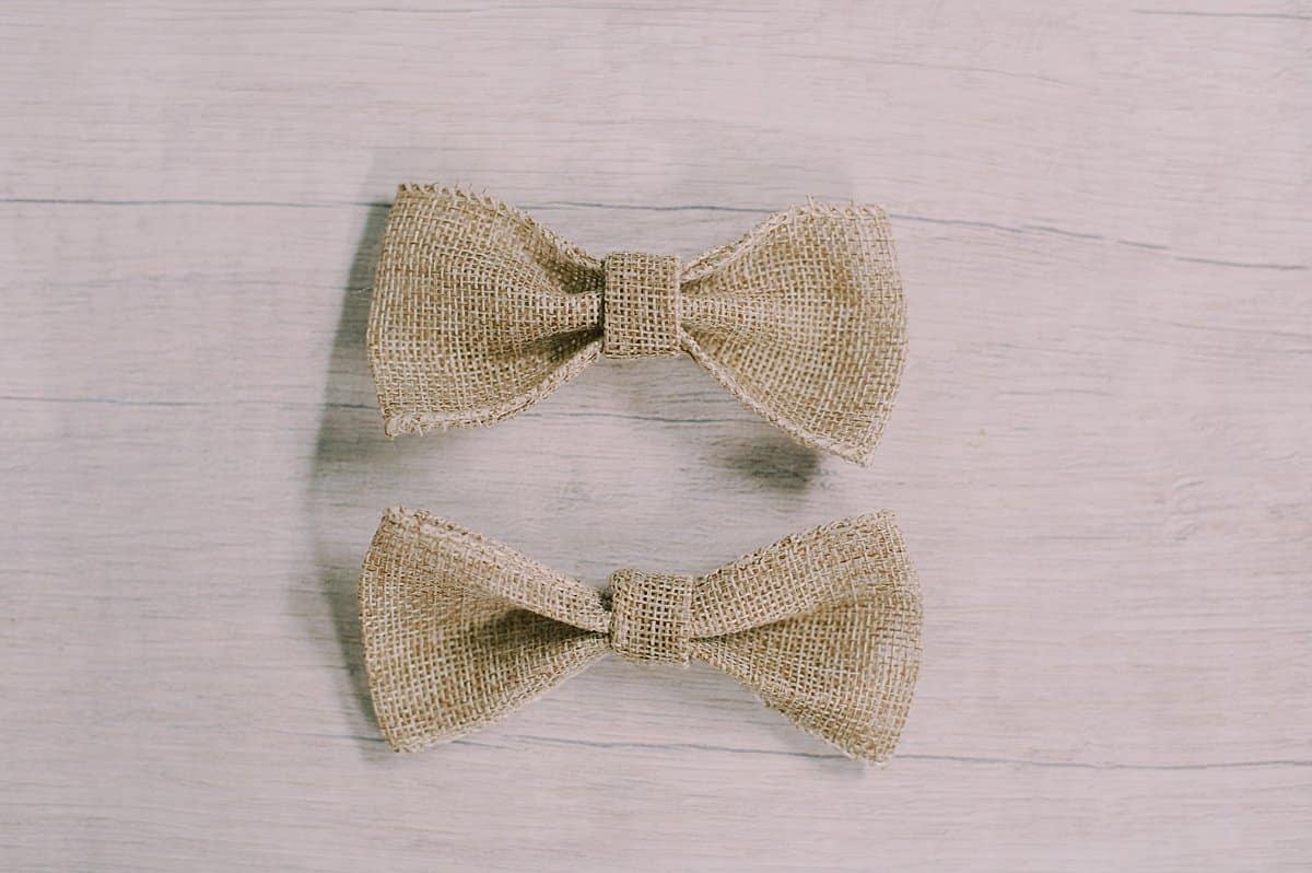 wire burlap ribbon bows