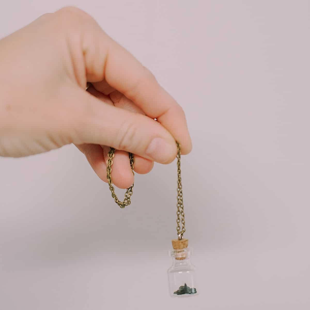 How to Make a Mini Glass Bottle Necklace with Sharks Teeth Inside