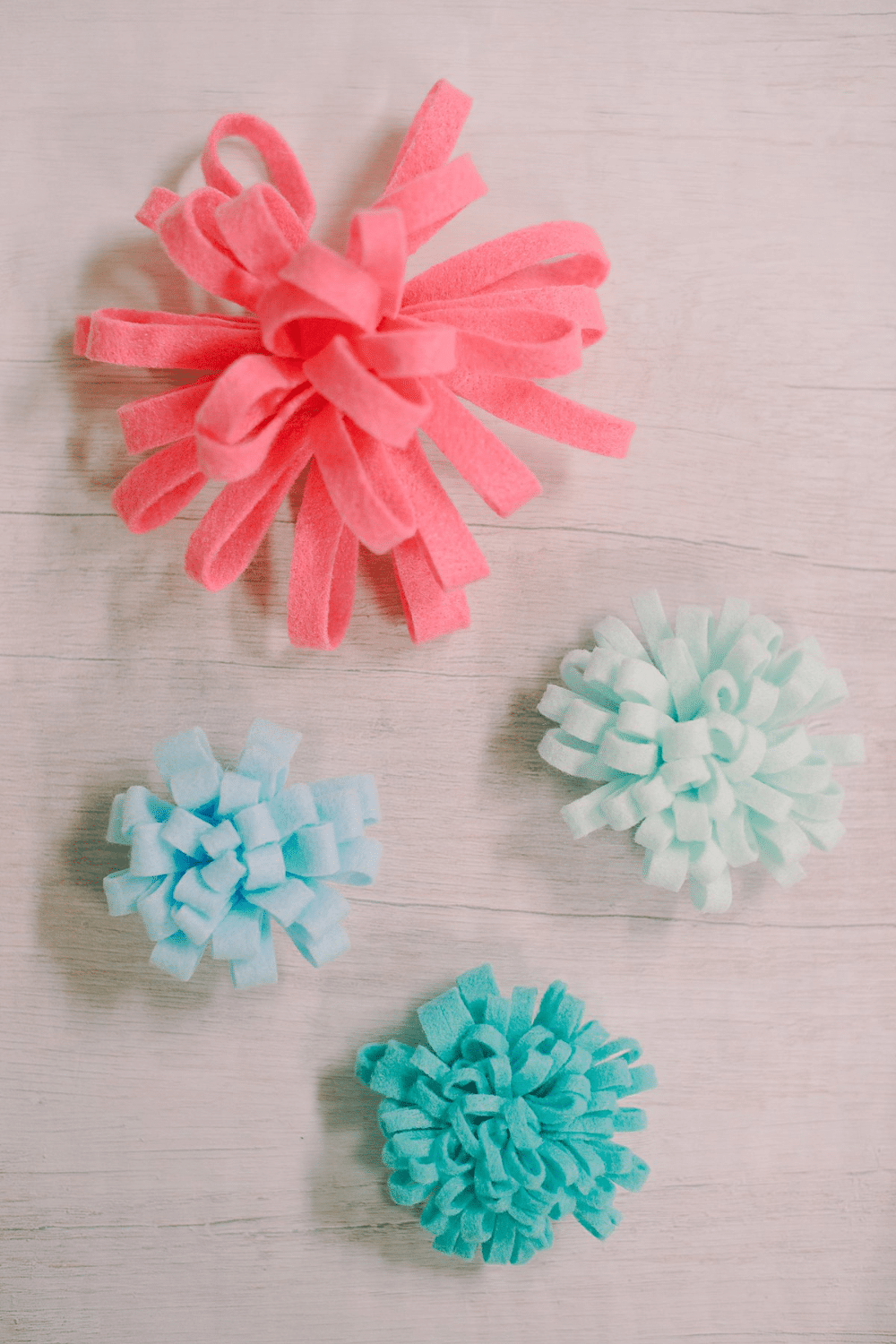 How to Make Felt Mum Flowers