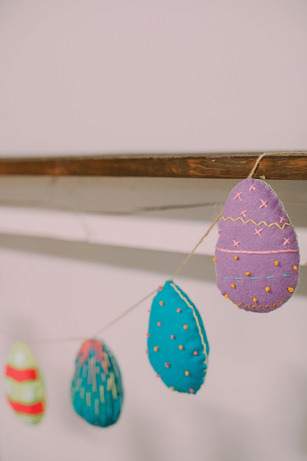 How to Make a Felt Easter Egg Garland