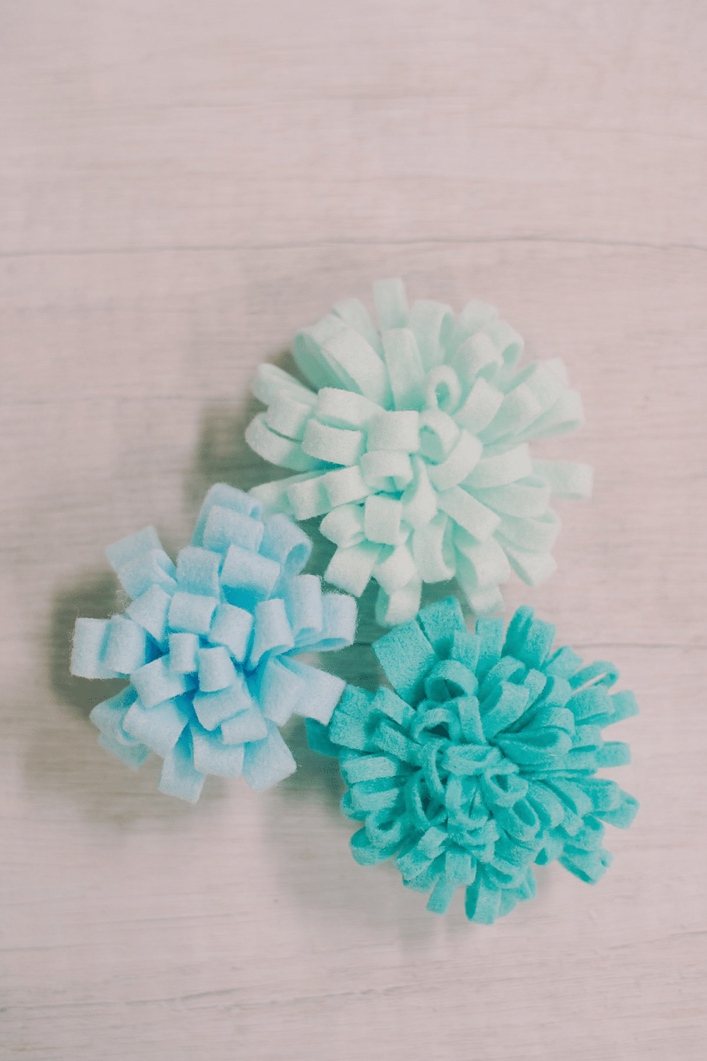 How to Make Felt Mum Flowers