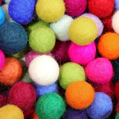 10 Easy Felt Ball Craft Ideas