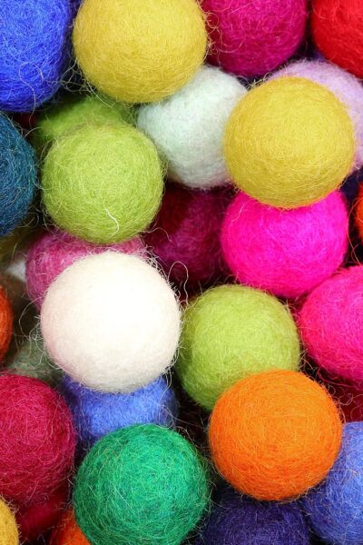 10 Easy Felt Ball Craft Ideas