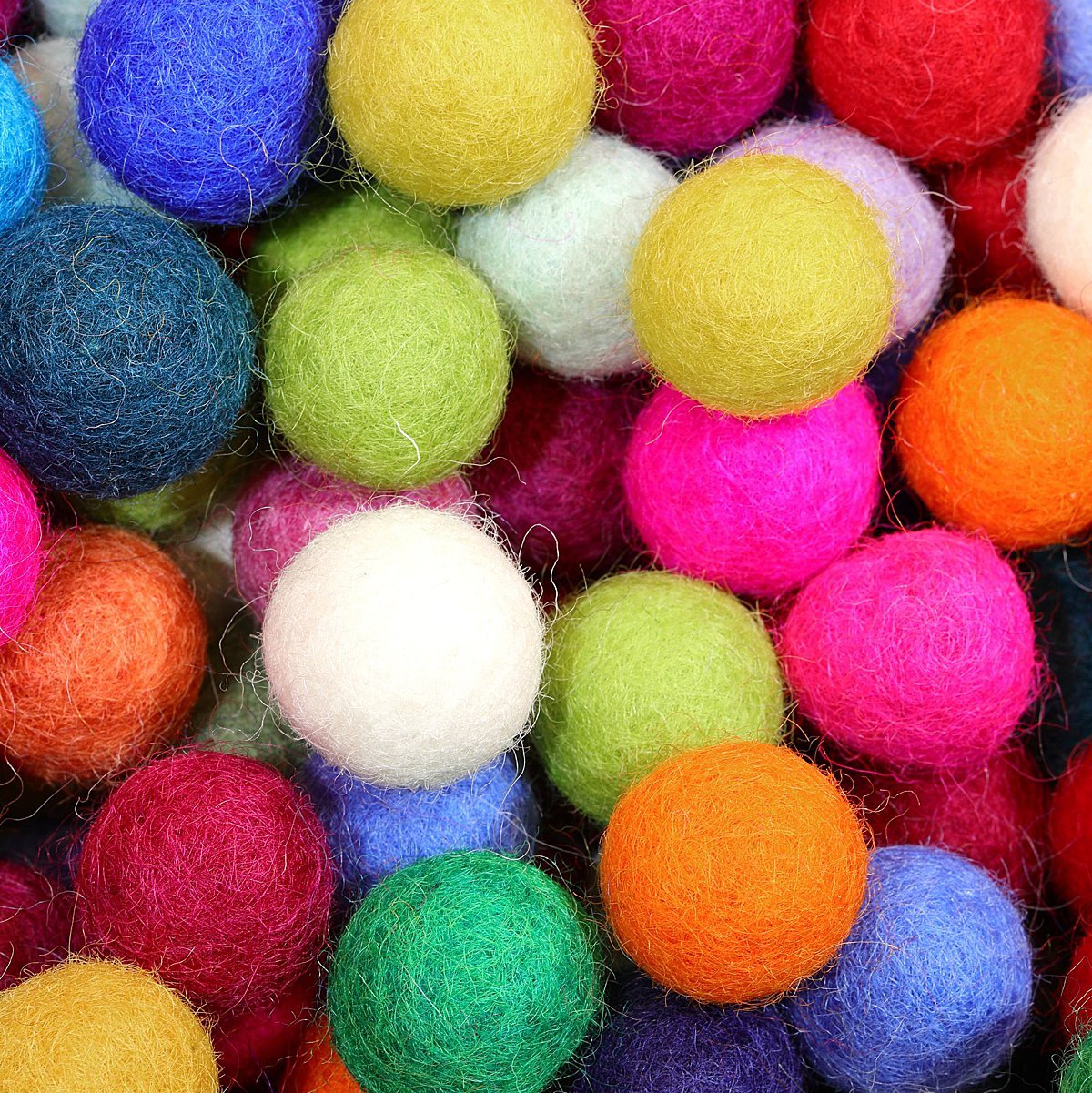 10 Easy Felt Ball Craft Ideas DIY Felt Ball Crafts