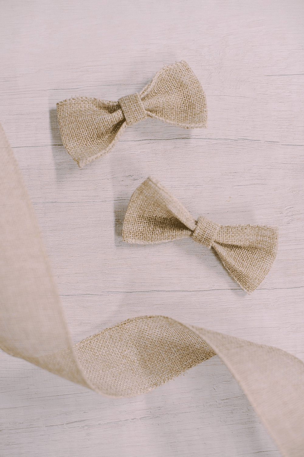 How to Make Bows from Burlap Ribbon