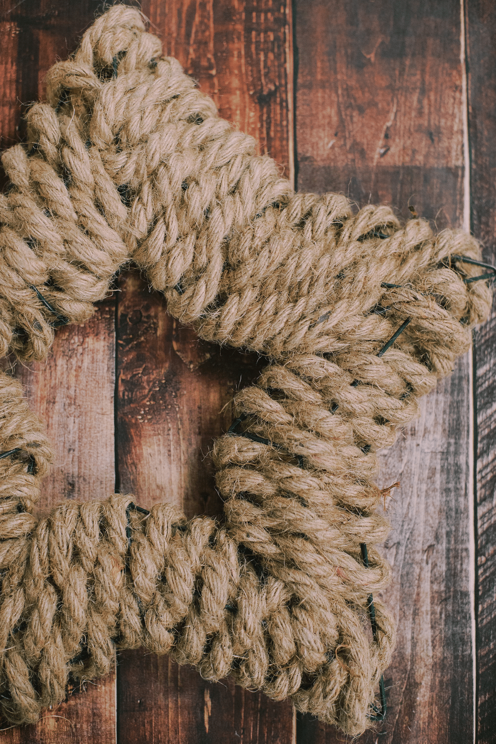 How to Make a Star Wreath | DIY Jute Star Wreath