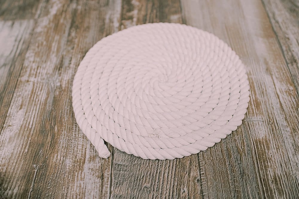 how to make a placemat using rope from the Dollar Tree