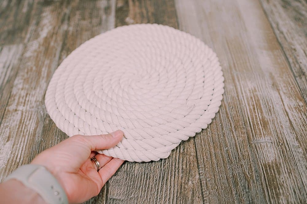 how to make a placemat using rope from the Dollar Tree