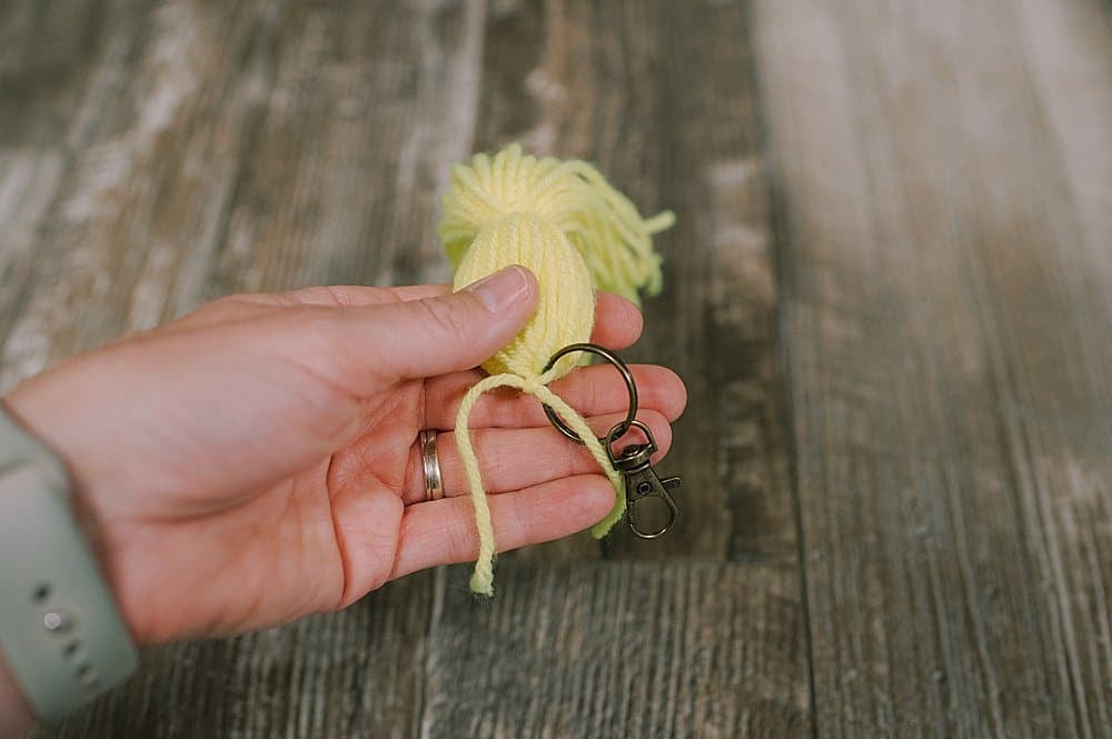 how to make a yarn tassel keychain
