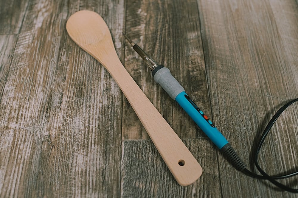 how to make a DIY woodburned wooden spoon