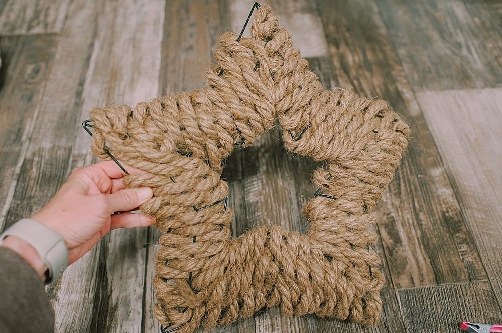 How to Make a Star Wreath with a wire wreath form and jute rope