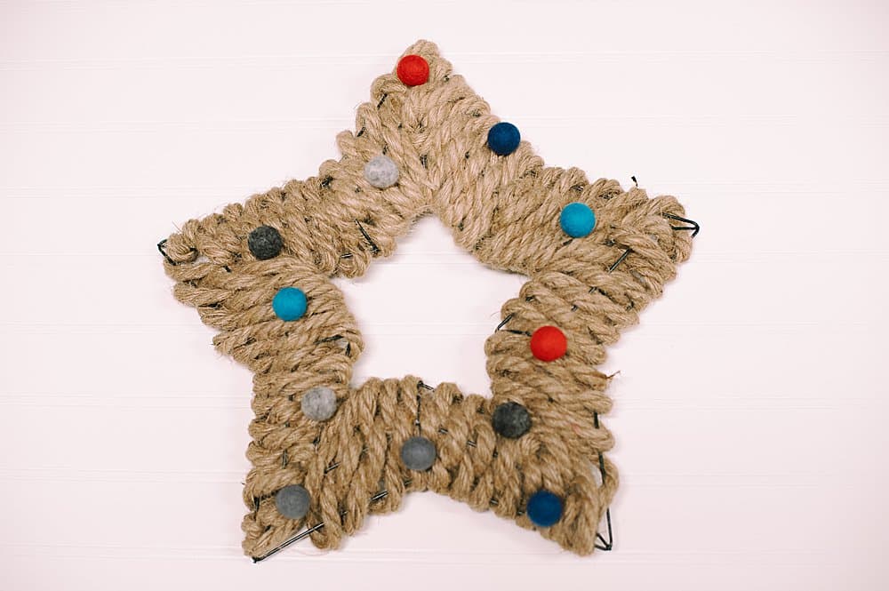 How to Make a Star Wreath for the Fourth of July