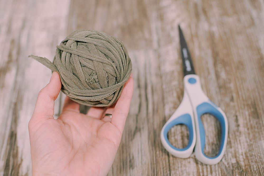 how to make yarn out of old t-shirts