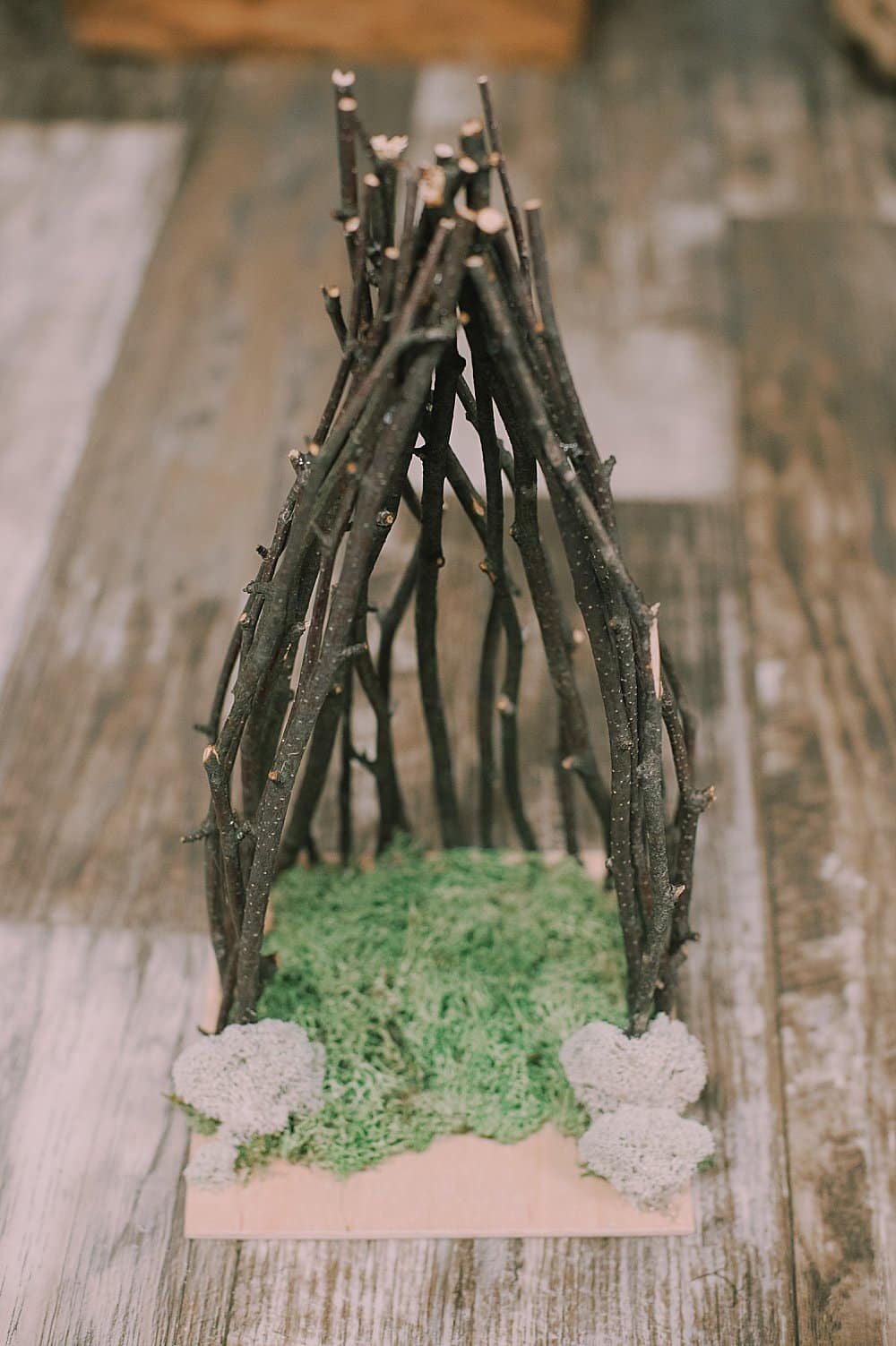 add moss to the fairy teepee