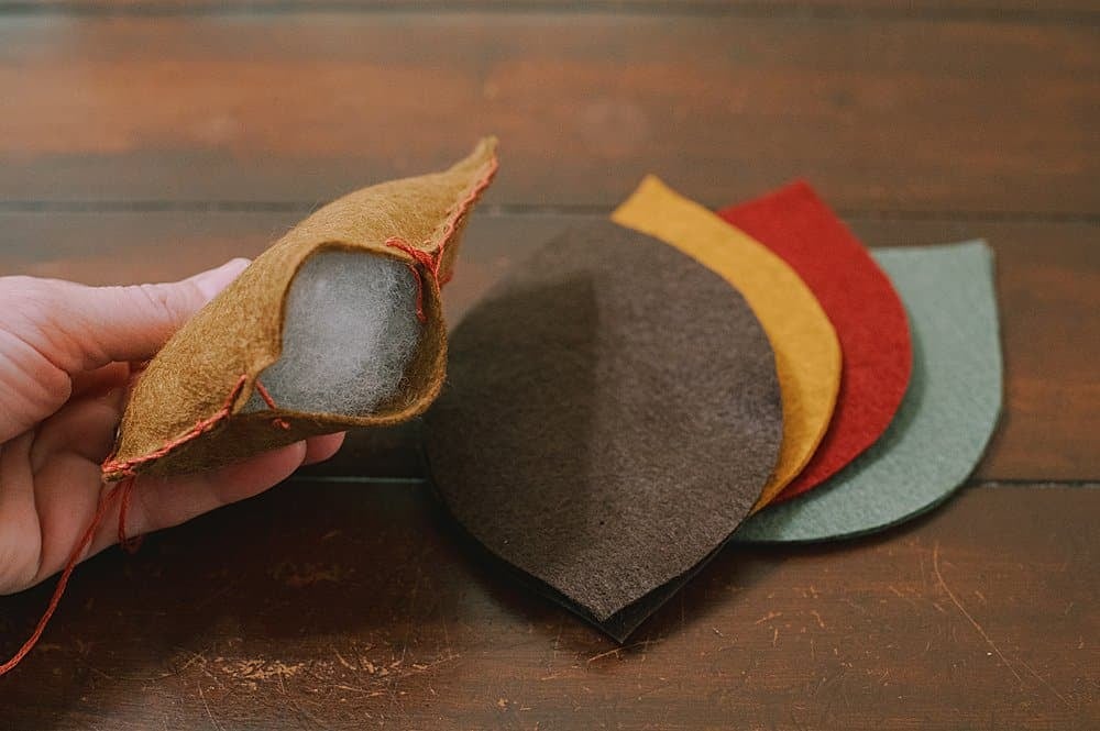 stuff the felt leaf with fiber fill