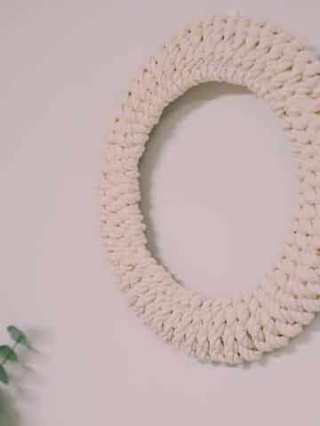 How to Make a DIY Rope Wreath using a wire wreath form