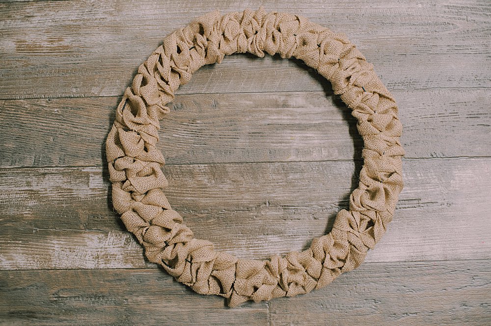 how to make a wreath using a burlap ribbon