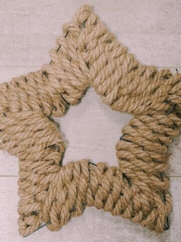 How to Make a Star Wreath with Jute Rope