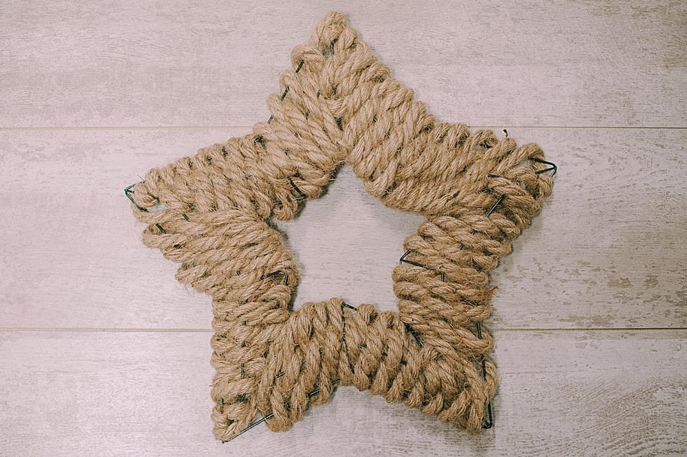 How to Make a Star Wreath with a wire wreath form and jute rope
