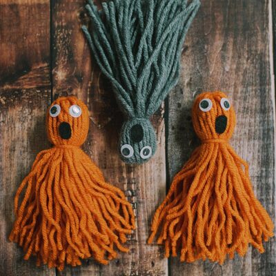How to Make Yarn Tassel Ghosts for Halloween