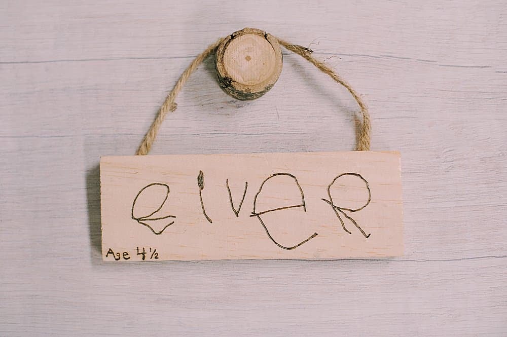 how to make a woodburned kids handwriting ornament