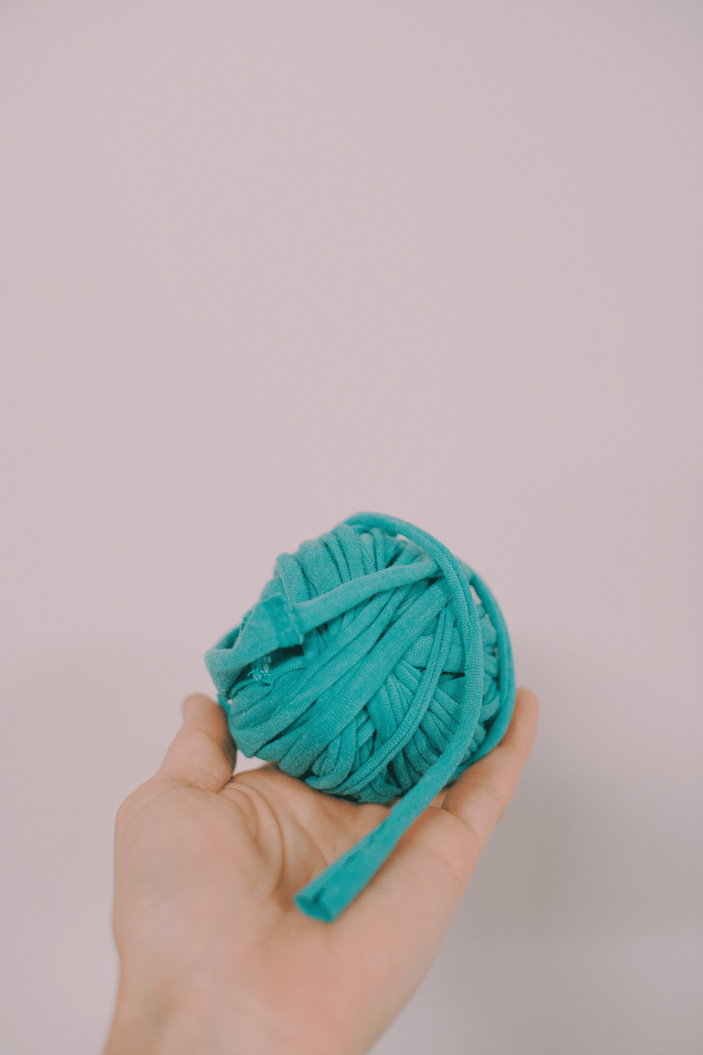 How to Make T-Shirt Yarn using the Whole Shirt! – Sustain My Craft