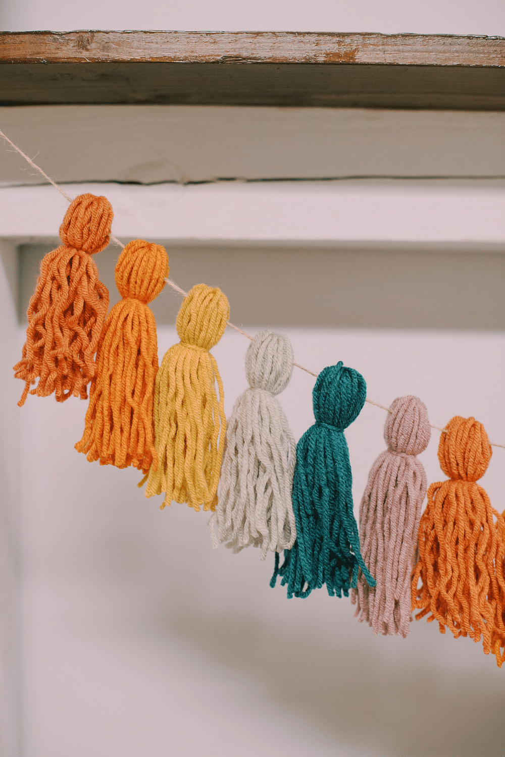 How to Make a Rainbow Yarn Tassel Garland