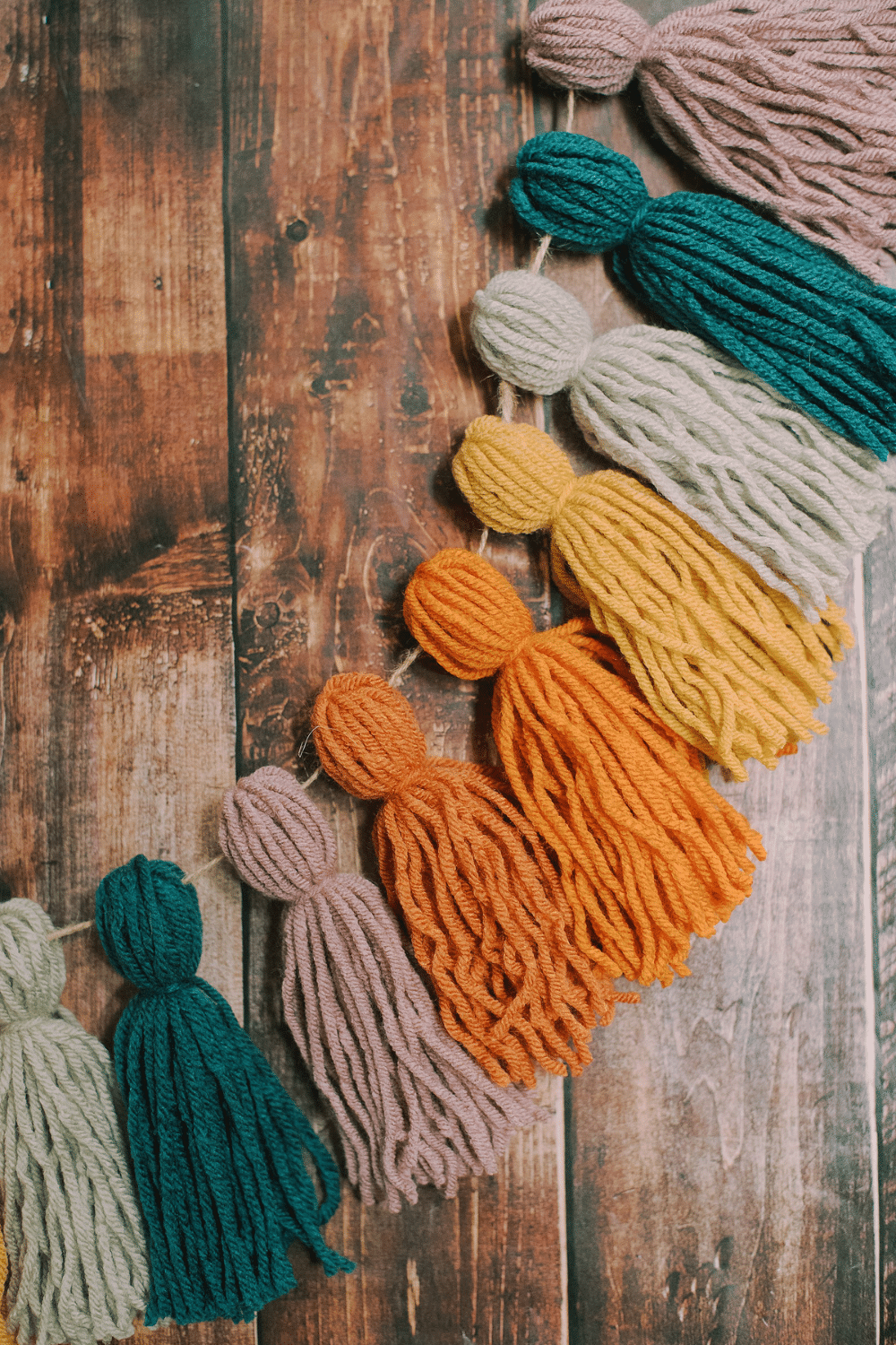 How to Make a Rainbow Yarn Tassel Garland