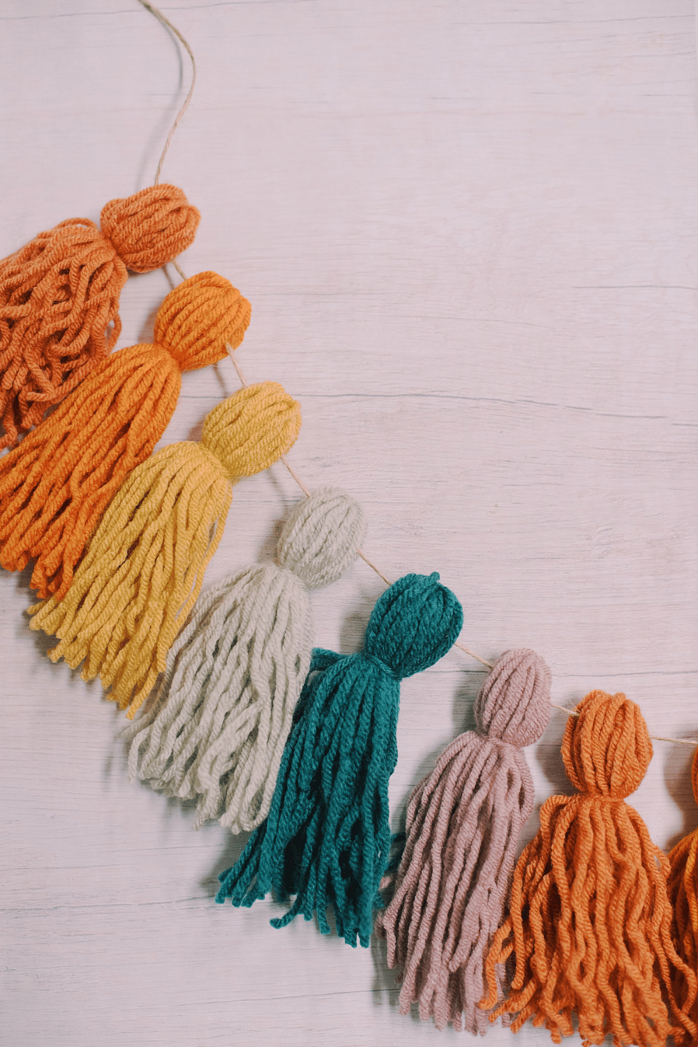 How to Make a Rainbow Yarn Tassel Garland