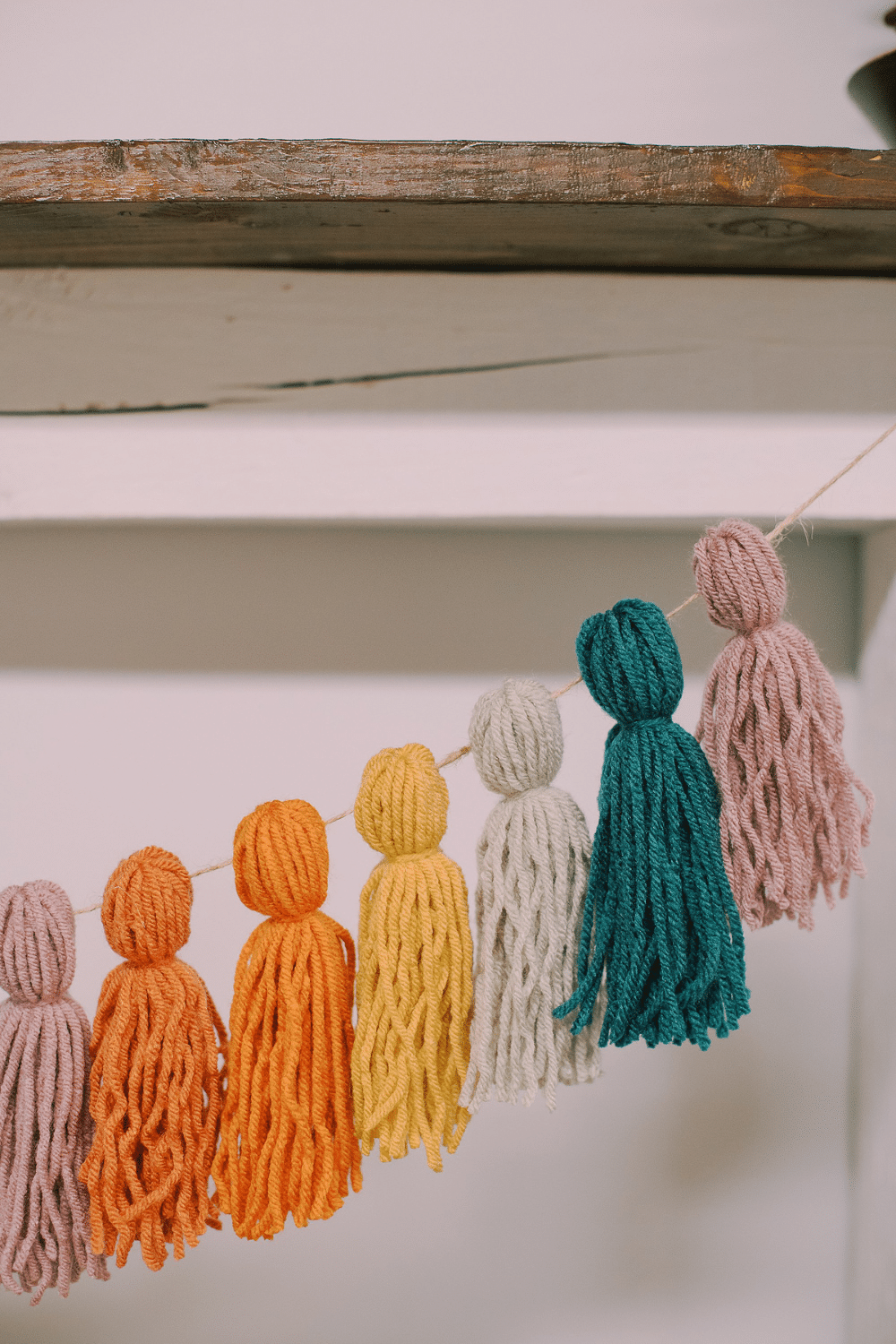 How to Make a Rainbow Yarn Tassel Garland