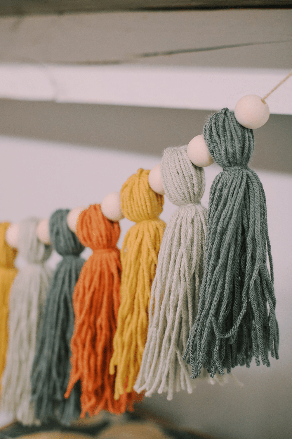 How to Make a Fall Yarn Tassel Garland