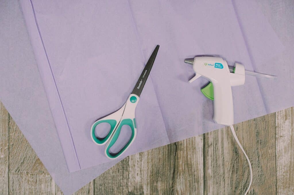 How to Make Tissue Paper Tassels | DIY Tissue Paper Crafts - Laura ...