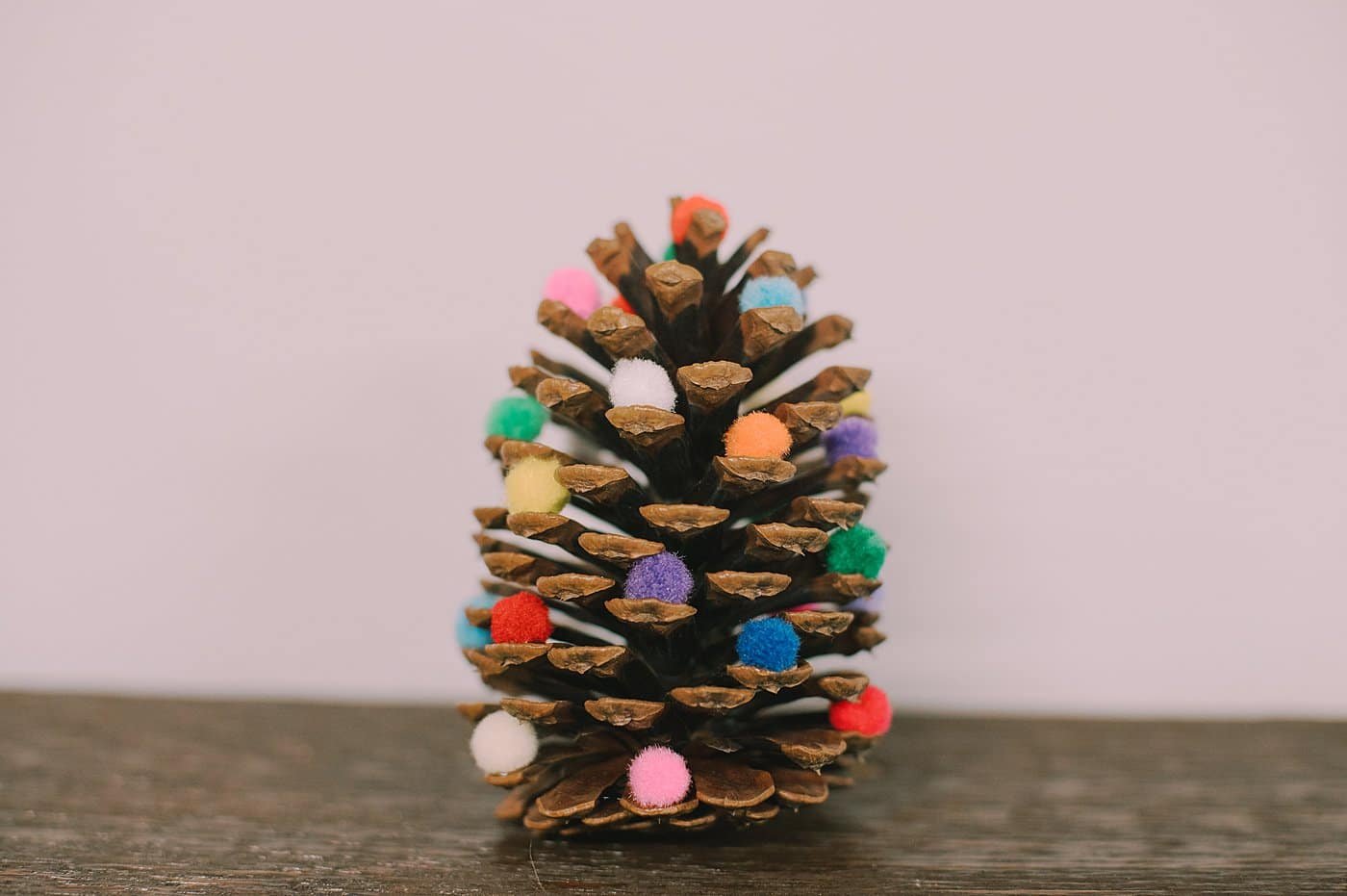 DIY Pompom Pinecone Christmas Trees.