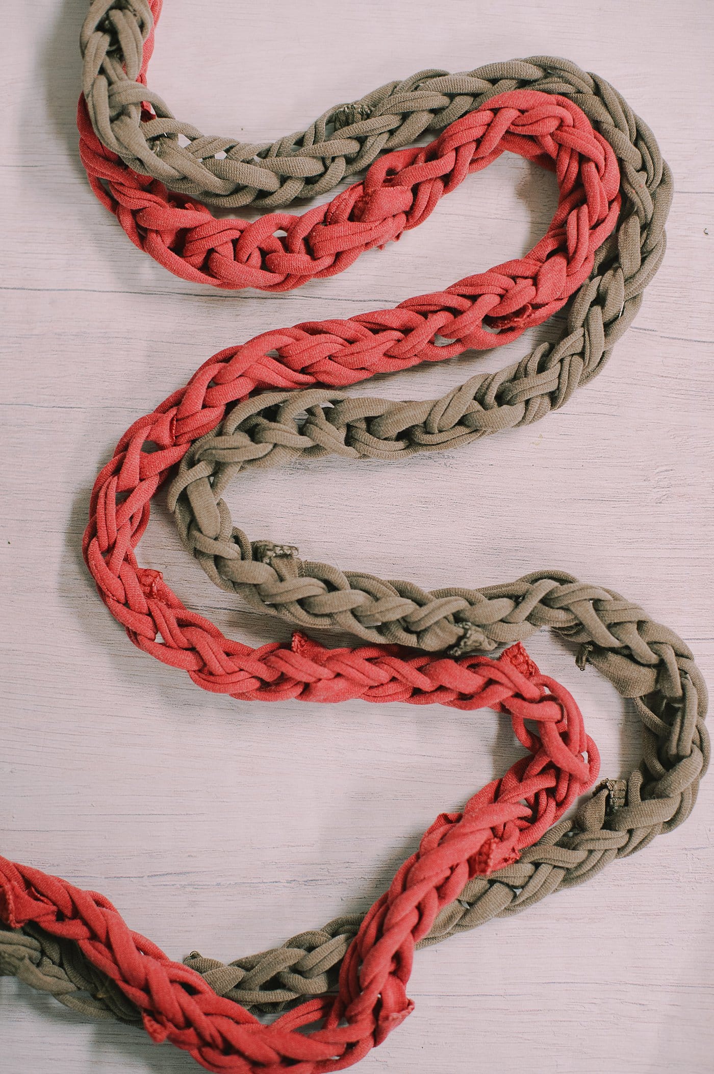 How to Make a Finger-Knit Garland using T-Shirt Yarn.