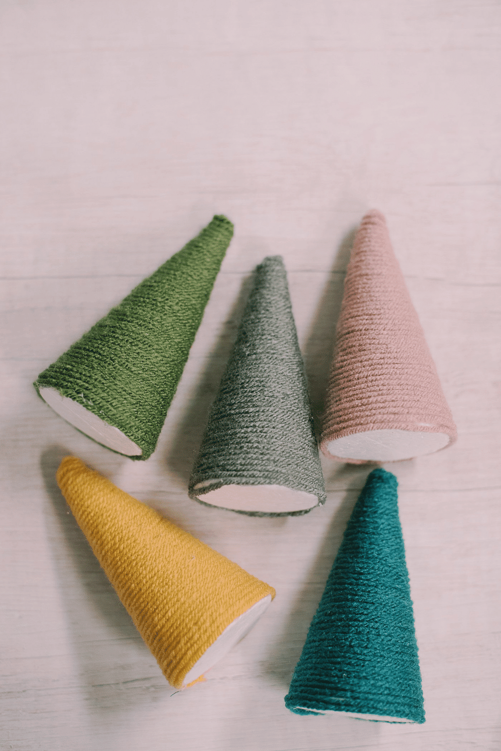 How to Make Yarn-Wrapped Syrofoam Cone Trees for Christmas