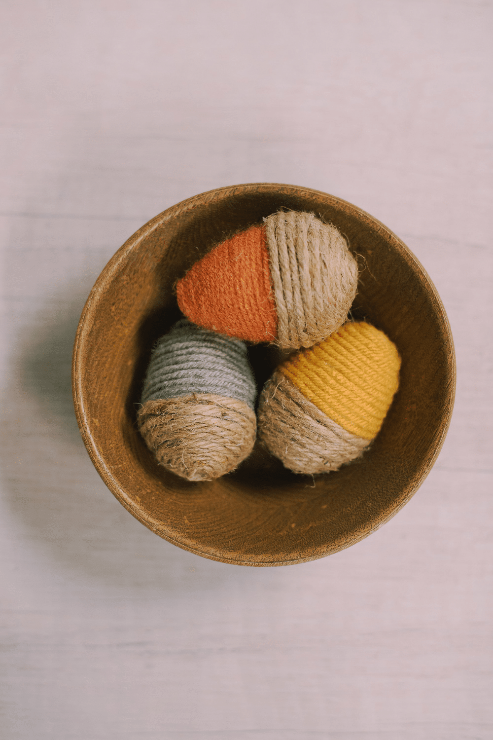 DIY Fall Acorns using Yarn-Wrapped Plastic Easter Eggs