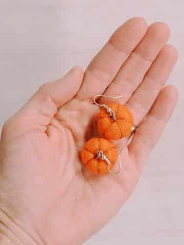 Get into the fall spirit with our step-by-step tutorial guide on crafting adorable felt ball pumpkin earrings. Learn how to create your own autumn accessories in no time!