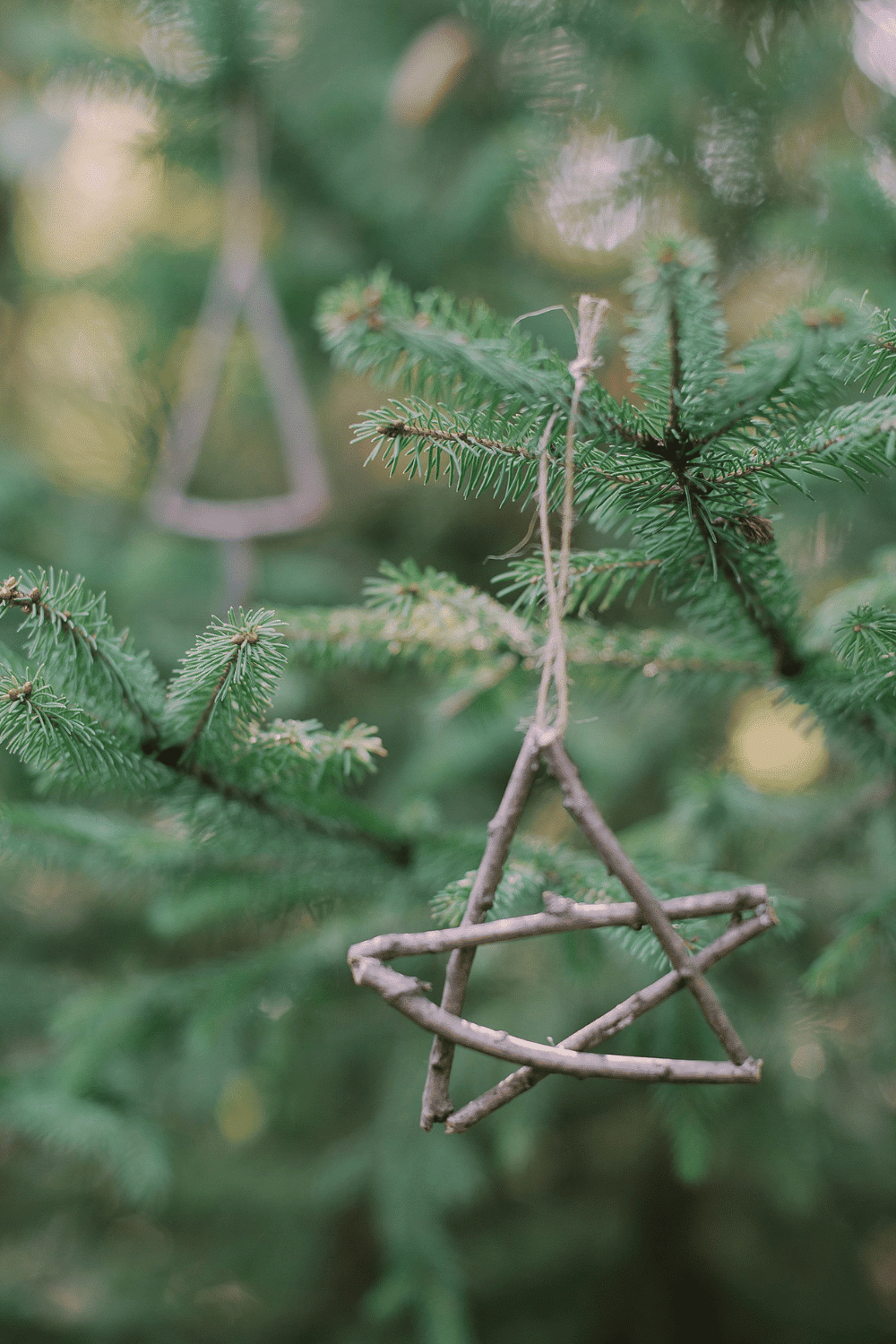 How to Make Stick Christmas Ornaments