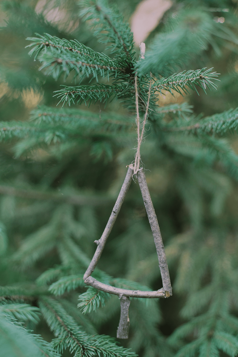 How to Make Stick Christmas Ornaments