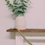 How to make a DIY chain stitch garland with chunky yarn.