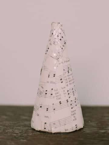 How to make a book page tree with Mod Podge.